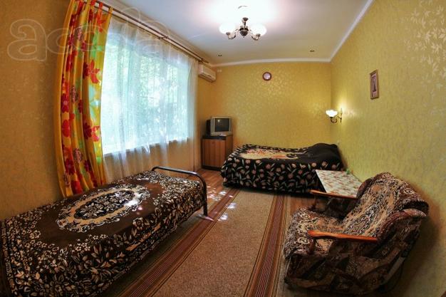 Продам 3-к квартиру в Севастополе