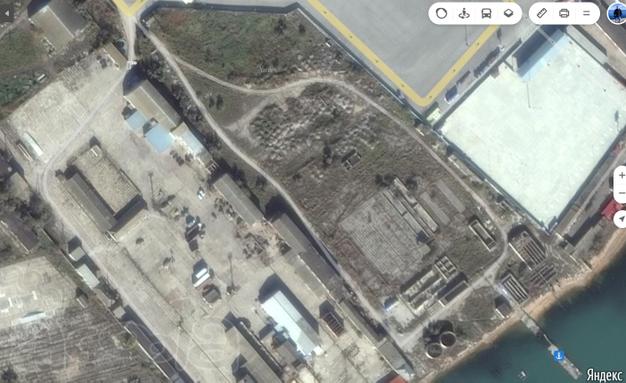 Территория 4,28 га с причалом в Крыму
