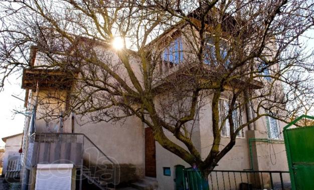 Продаю квартиру 109 кв. в Черноморском Крым