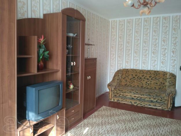 Сдается номер-студия на Щитовой (аквамарин).
